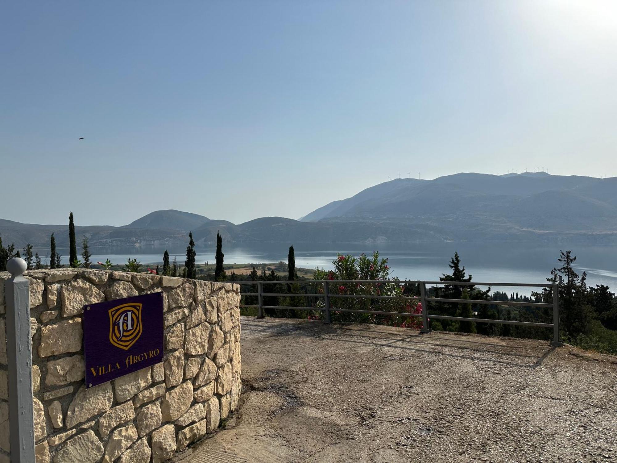 Villa Argyro Lixouri Buitenkant foto